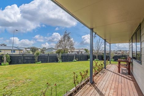 Photo of property in 77 Rhodes Drive, Kelvin Grove, Palmerston North, 4414