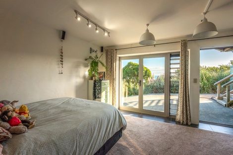 Photo of property in 12 Makora Avenue, Oneroa, Waiheke Island, 1081