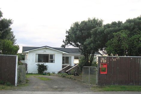 Photo of property in 11 Moana Street, Otaki Beach, Otaki, 5512