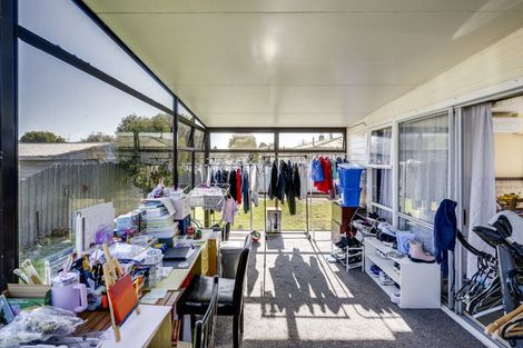 Photo of property in 9 Rimu Place, Taradale, Napier, 4112