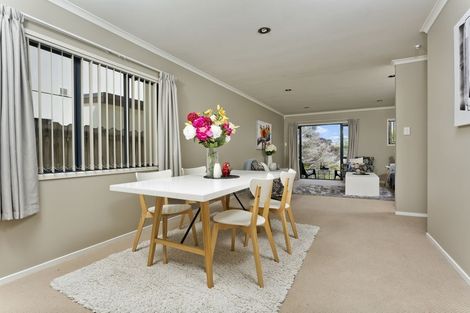 Photo of property in 95 Fields Parade, Oteha, Auckland, 0632