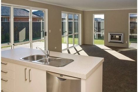 Photo of property in 16 O'dea Place, Burnside, Christchurch, 8053