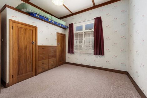 Photo of property in 27 Central Terrace, Alicetown, Lower Hutt, 5010