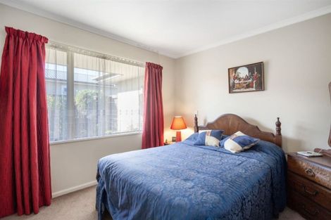 Photo of property in 2/241 Matsons Avenue, Papanui, Christchurch, 8053