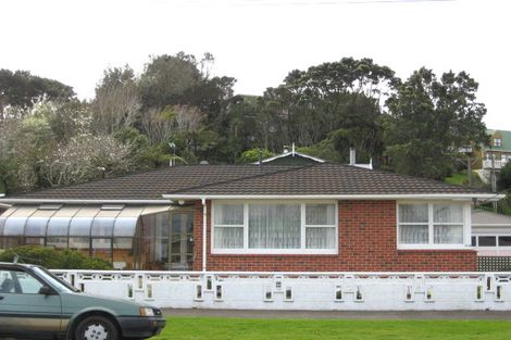 Photo of property in 209 Ngamotu Road, Spotswood, New Plymouth, 4310