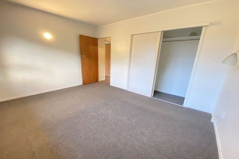 Photo of property in 1/6 Kathleen Street, Totara Vale, Auckland, 0627
