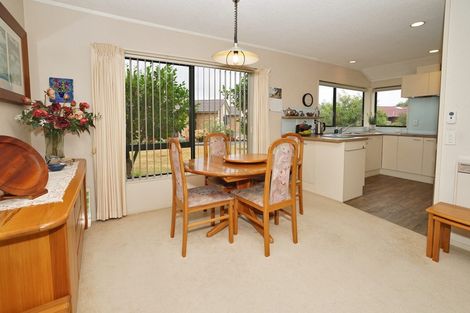 Photo of property in 113 Oakridge Grove, Flagstaff, Hamilton, 3210