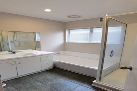 Photo of property in 2/8 Marua Road, Ellerslie, Auckland, 1051