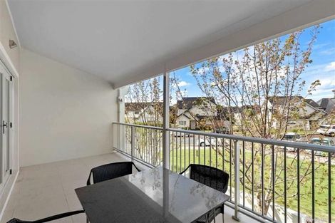 Photo of property in The Rise, 8/11 Hatfield Place, Albany Heights, Auckland, 0632