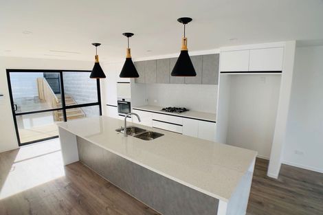 Photo of property in 38 Ascension Crescent, Orewa, 0931