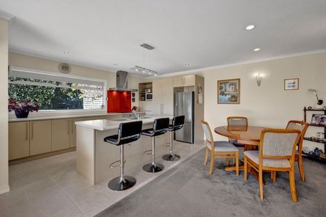 Photo of property in 7 Manuka Place, Whalers Gate, New Plymouth, 4310