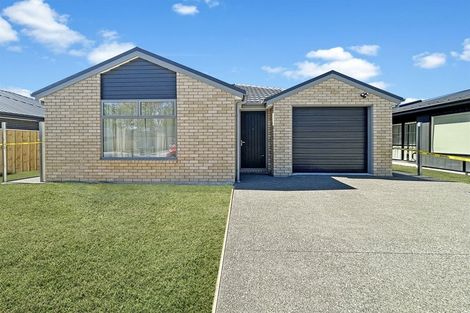 Photo of property in 28 Crossley Avenue, Woodend, 7610