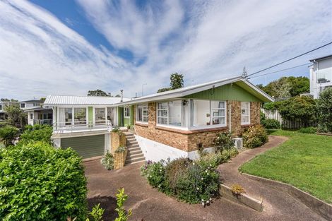 Photo of property in 1 Elizabeth Place, Mairangi Bay, Auckland, 0630