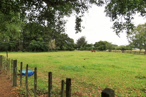 Photo of property in 194 Muhunoa Road East, Ohau, Levin, 5570