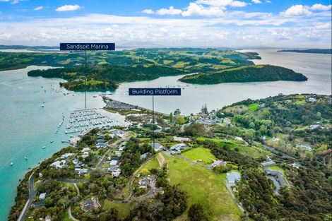 Photo of property in 16 Kanuka Road, Sandspit, Warkworth, 0982