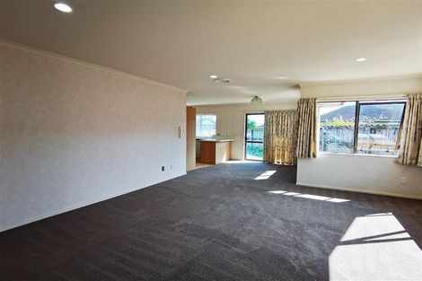 Photo of property in 42 Carisbrook Crescent, Papakura, 2110