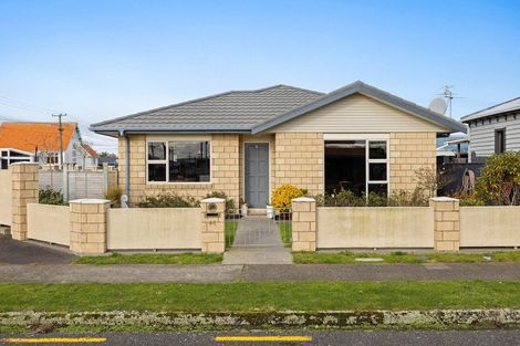 Photo of property in 46 Wilson Street, Hawera, 4610