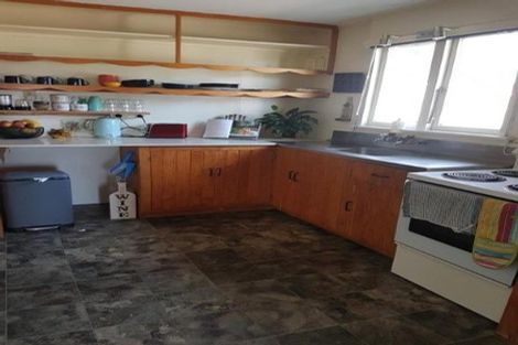 Photo of property in 15 Sunset Parade, Plimmerton, Porirua, 5026