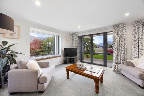 Photo of property in 47 Kings Drive, Wanaka, 9305