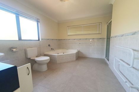 Photo of property in 93 Glendhu Road, Bayview, Auckland, 0629