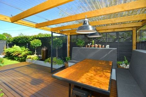 Photo of property in 3/218 Springfield Road, St Albans, Christchurch, 8014