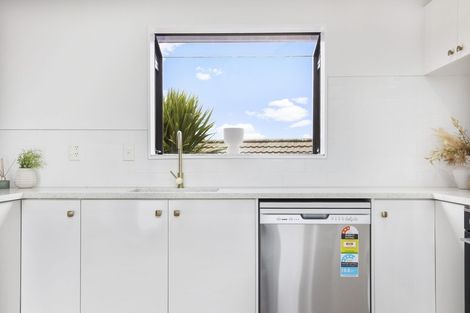 Photo of property in 4 Leyton Place, Nawton, Hamilton, 3200