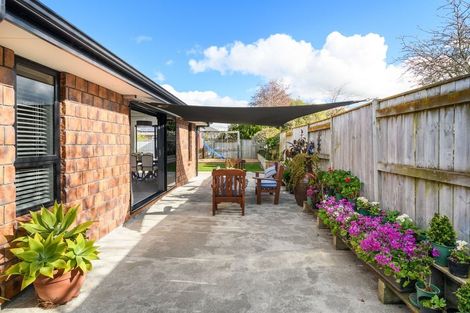 Photo of property in 44 Chestnut Close, Kelvin Grove, Palmerston North, 4414