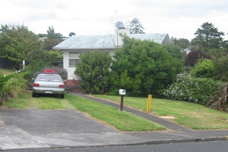 Photo of property in 32 Powrie Street, Glenfield, Auckland, 0629