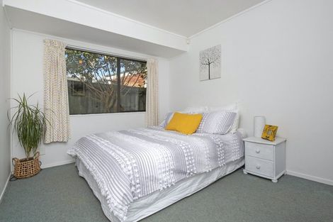 Photo of property in 1/25 Nicholas Road, Somerville, Auckland, 2014