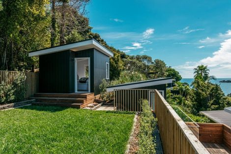 Photo of property in 31 Miro Road, Palm Beach, Waiheke Island, 1081