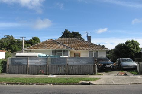 Photo of property in 26 Hampshire Street, Cannons Creek, Porirua, 5024