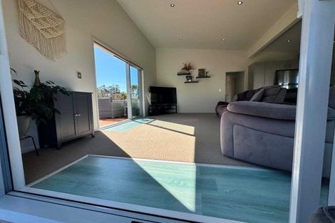Photo of property in 15 Wharuka Glade, Mangawhai, 0505