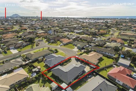 Photo of property in 8 Lasiandra Place, Mount Maunganui, 3116