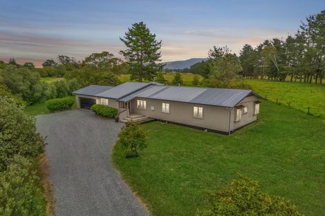 Photo of property in 122 Cross Line, Morison Bush, Greytown, 5794