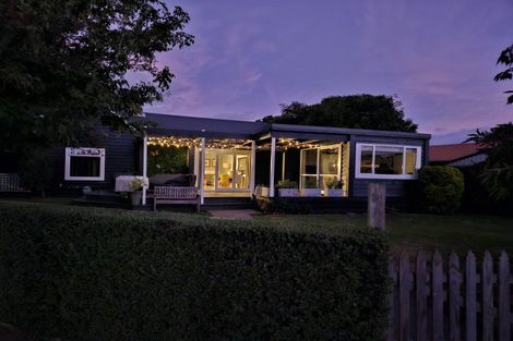 Photo of property in 2 Brydon Street, Renwick, 7204