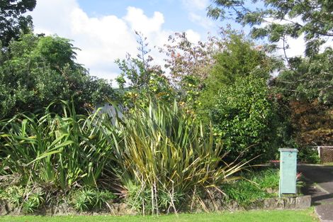 Photo of property in 6 Edgerton Road, Te Atatu Peninsula, Auckland, 0610