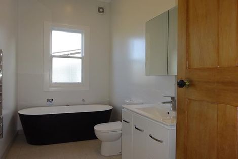 Photo of property in 502a Charles Street, Saint Leonards, Hastings, 4120