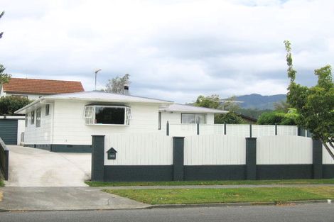 Photo of property in 100 California Drive, Totara Park, Upper Hutt, 5018