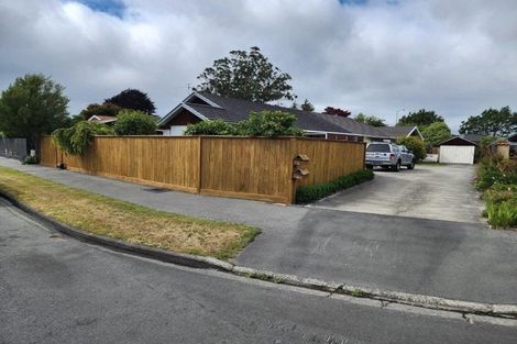 Photo of property in 1/11a Abbotts Place, Avonhead, Christchurch, 8042
