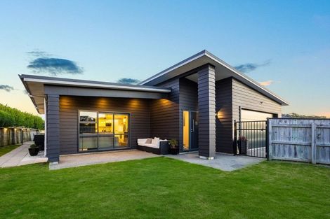 Photo of property in 12 Mo Street, Camborne, Porirua, 5026