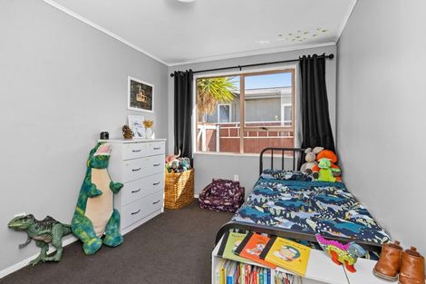 Photo of property in 1/20 Lyttelton Crescent, Tamatea, Napier, 4112