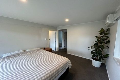 Photo of property in 4 Latitude Close, Whitby, Porirua, 5024