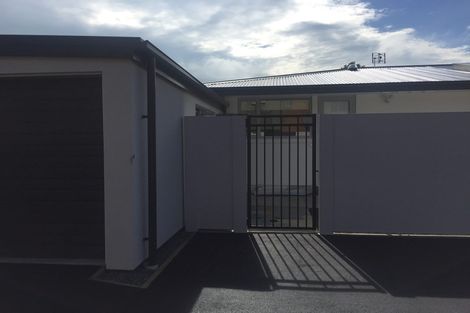 Photo of property in 4/33 Darvel Street, Riccarton, Christchurch, 8011