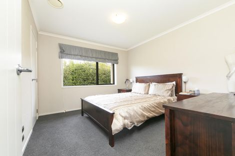 Photo of property in 52 School Road, Riverhead, 0820