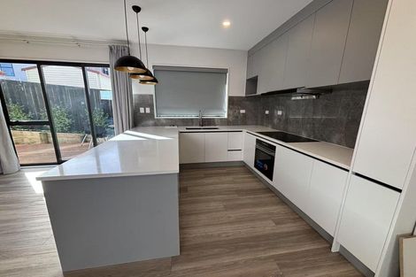 Photo of property in 19b Line Road, Glen Innes, Auckland, 1072