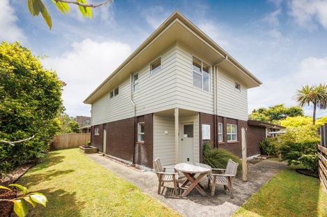 Photo of property in 27a Redwood Grove, Hokowhitu, Palmerston North, 4410
