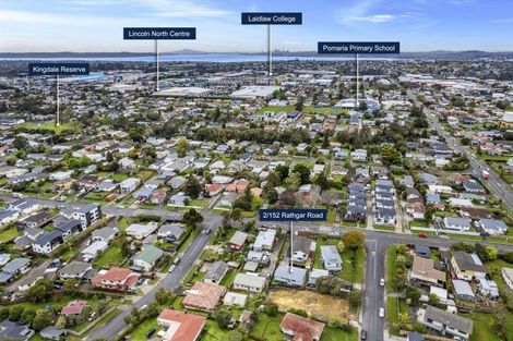 Photo of property in 2/152 Rathgar Road, Henderson, Auckland, 0610