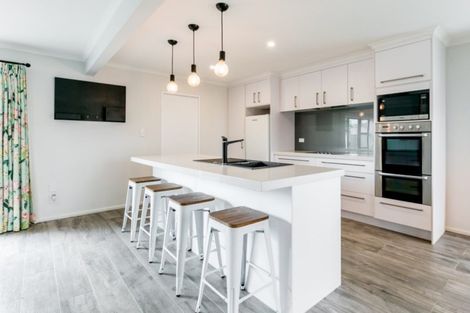 Photo of property in 56 Spriggs Crescent, Greenmeadows, Napier, 4112