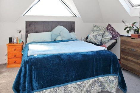 Photo of property in 15a Phoenix Avenue, Hokowhitu, Palmerston North, 4410