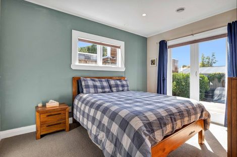 Photo of property in 14 Arawa Street, Welbourn, New Plymouth, 4312